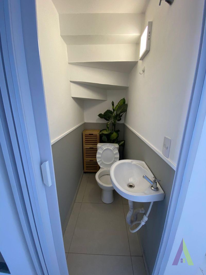 Casa Mobiliada em Condômino Fechado de São Roque!