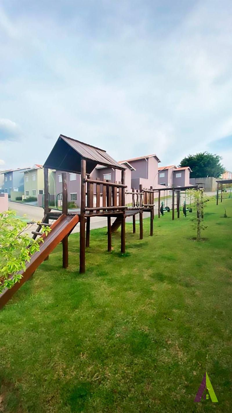 Casa Mobiliada em Condômino Fechado de São Roque!