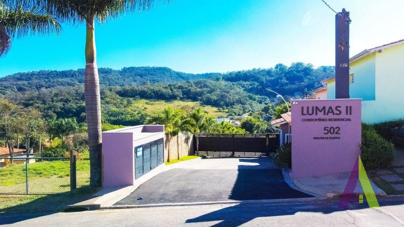 Casa Mobiliada em Condômino Fechado de São Roque!