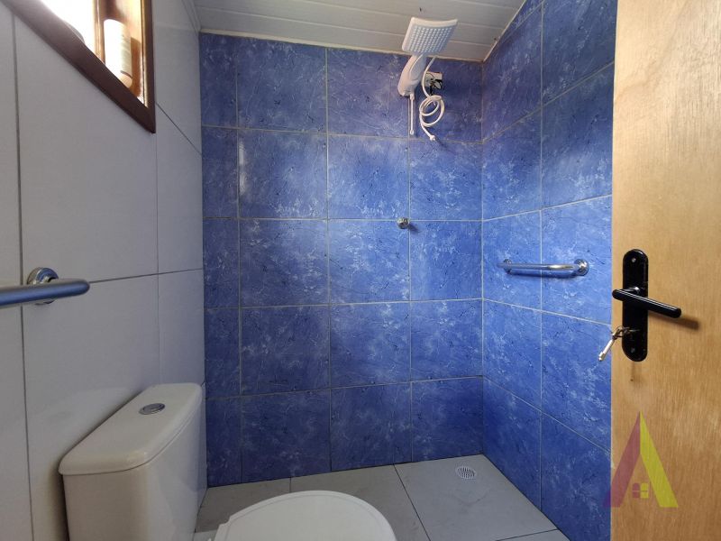 Sitio com lago, piscina aquecida e 3 casas próxímo da cidade de São Roque!