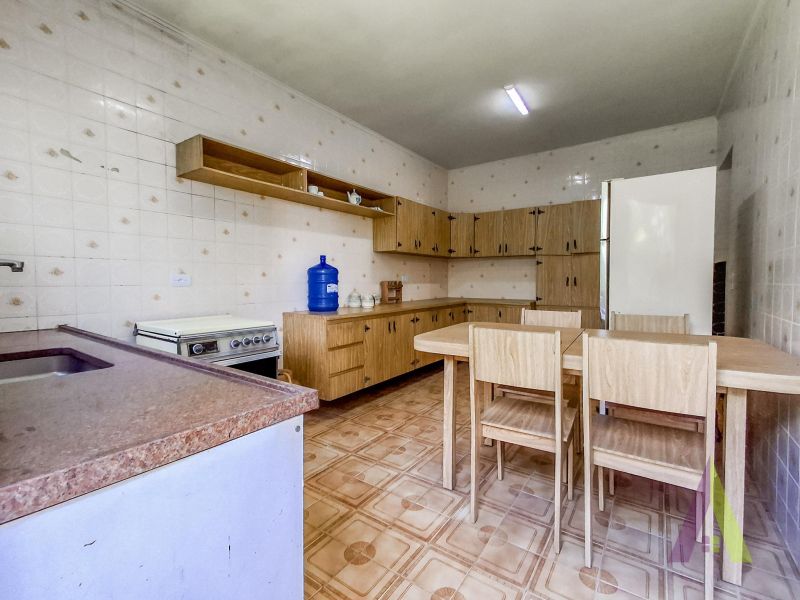 Sitio com fácil acesso e estrutura para criação de cavalos em São Roque!