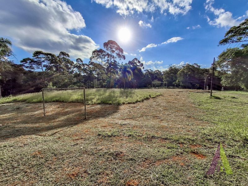 Sitio com fácil acesso e estrutura para criação de cavalos em São Roque!