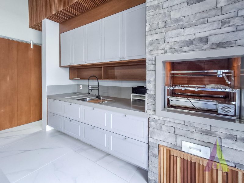 Casa térrea com moveis planejados no Alphaville Nova Esplanada 3!