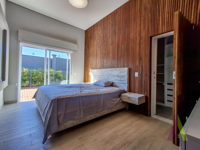 Casa térrea com moveis planejados no Alphaville Nova Esplanada 3!