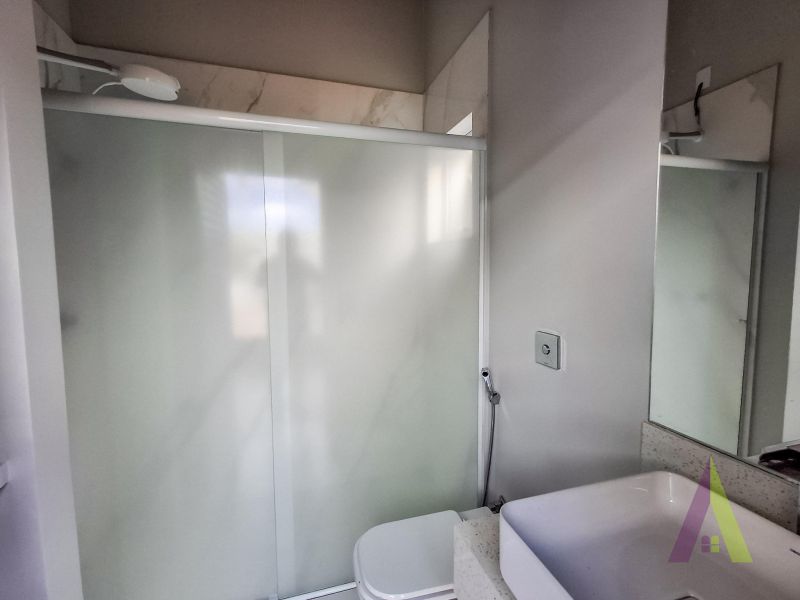 Casa térrea com moveis planejados no Alphaville Nova Esplanada 3!