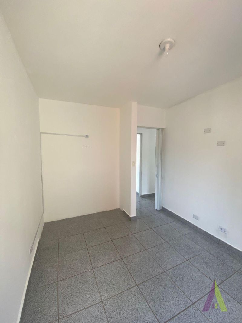 Apartamento Reformado em Bairro Tradicional de São Roque!!