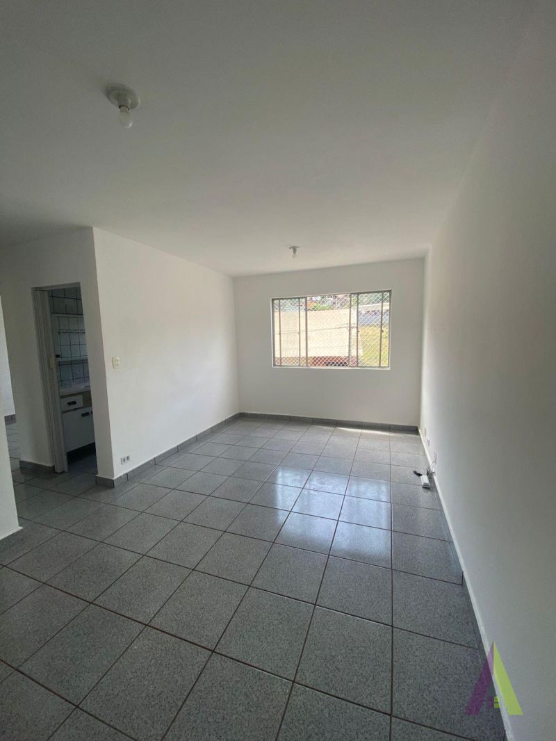 Apartamento Reformado em Bairro Tradicional de São Roque!!