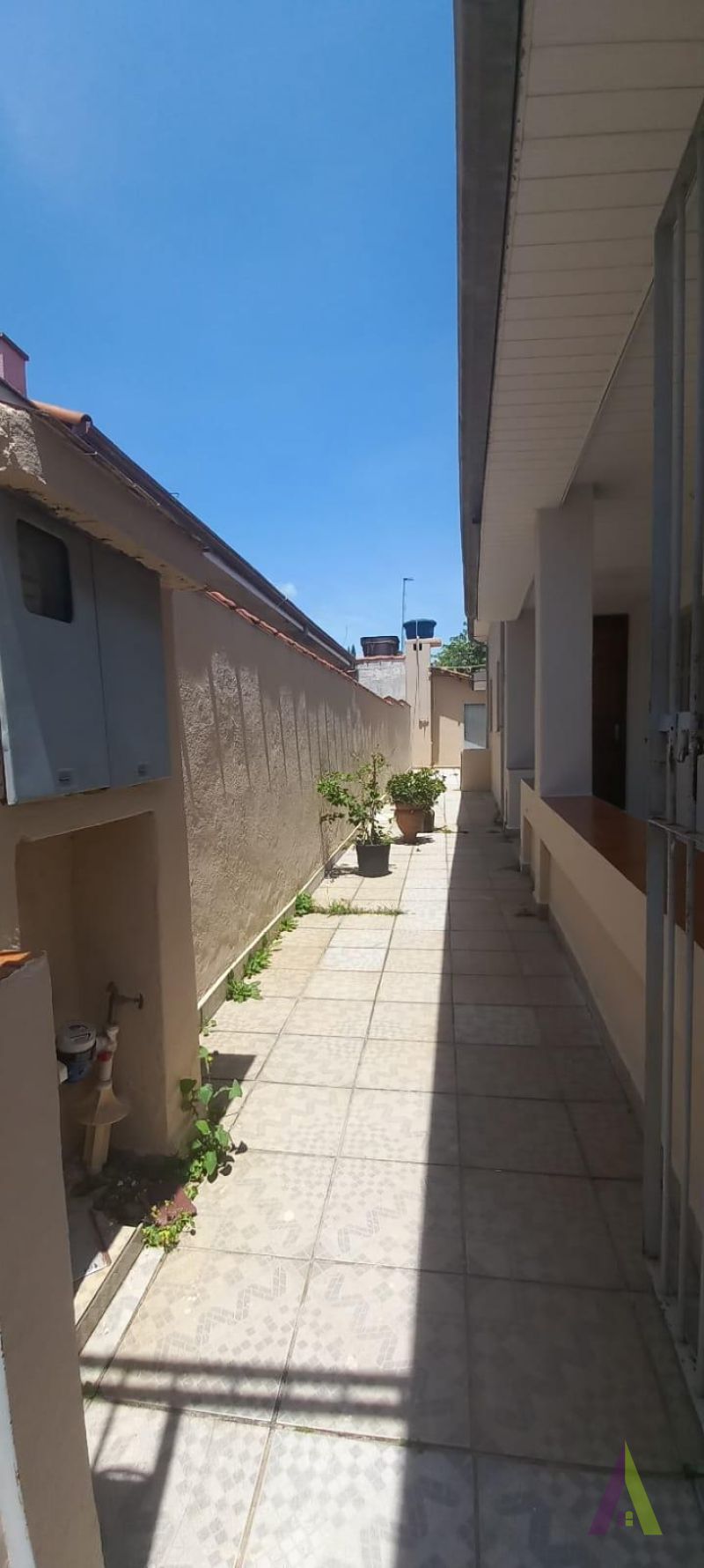 Casa Térrea no Centro de São Roque!