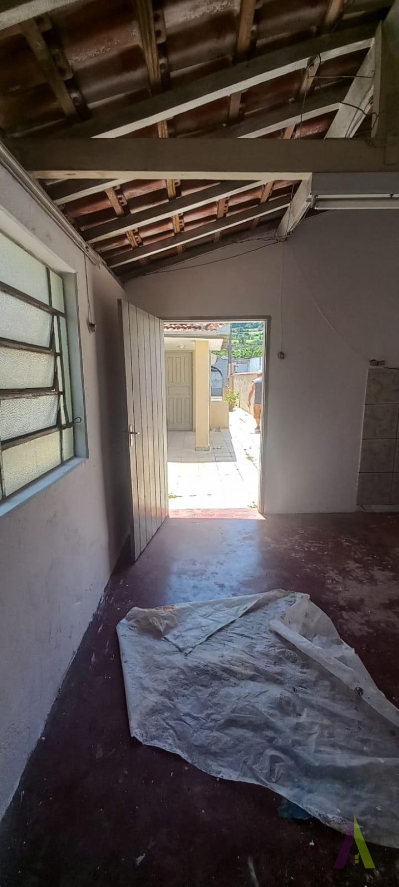 Casa Térrea no Centro de São Roque!