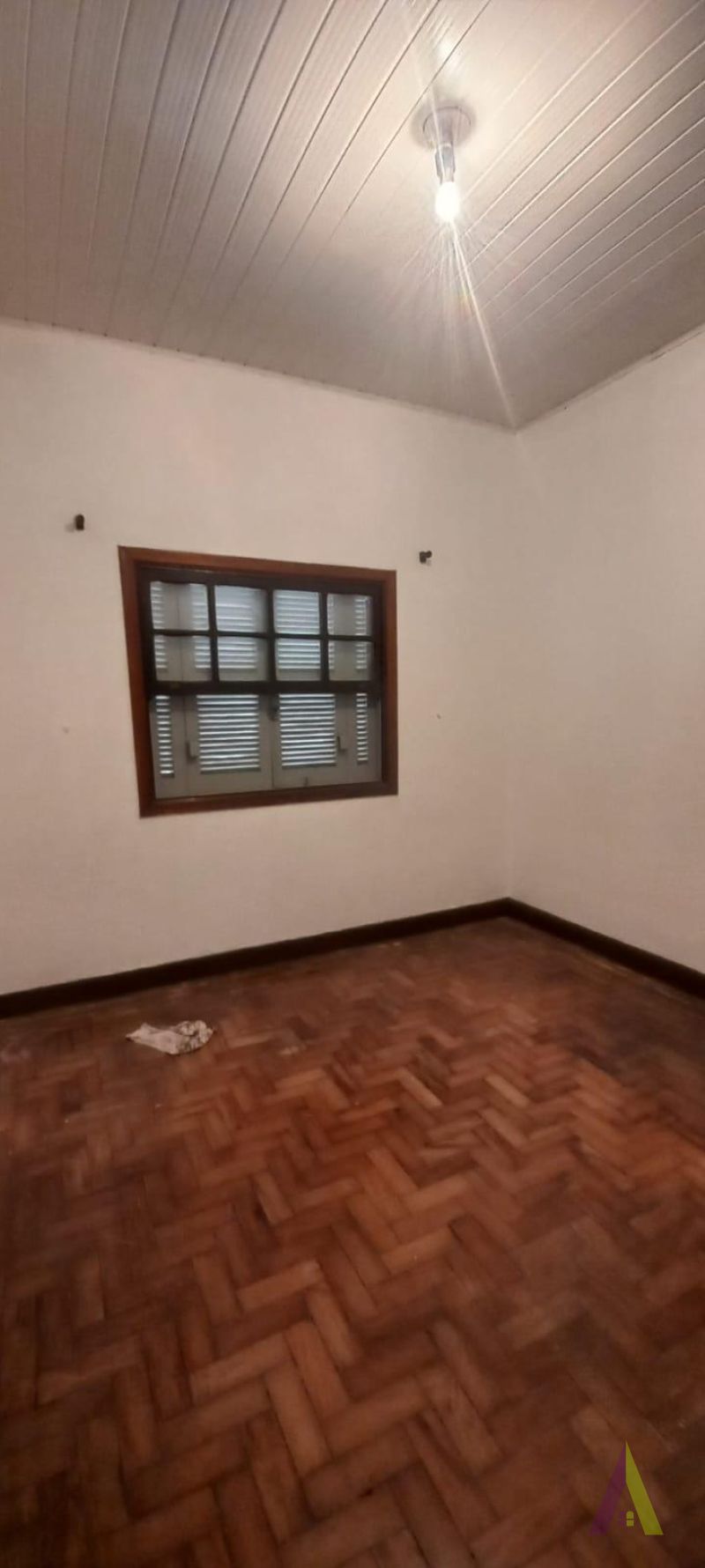 Casa Térrea no Centro de São Roque!