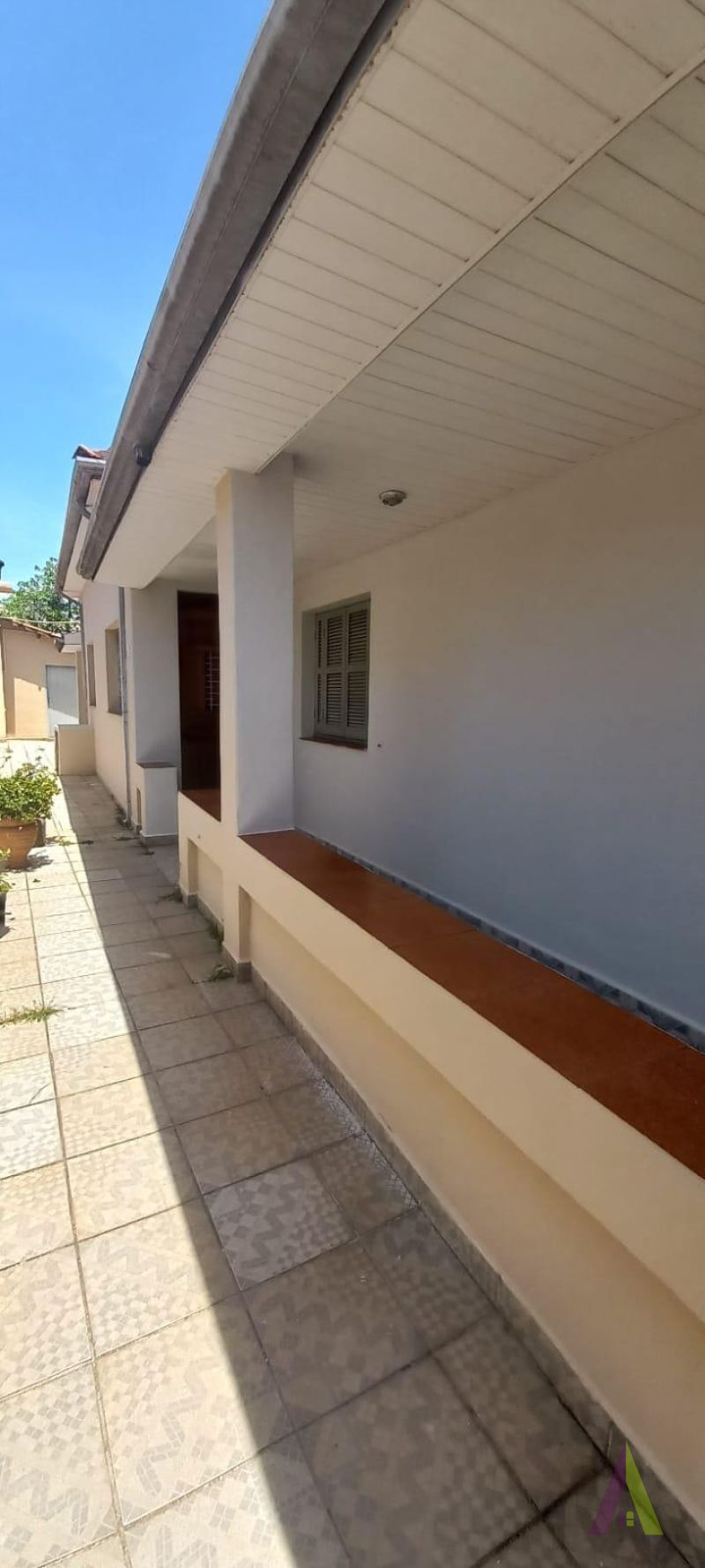 Casa Térrea no Centro de São Roque!