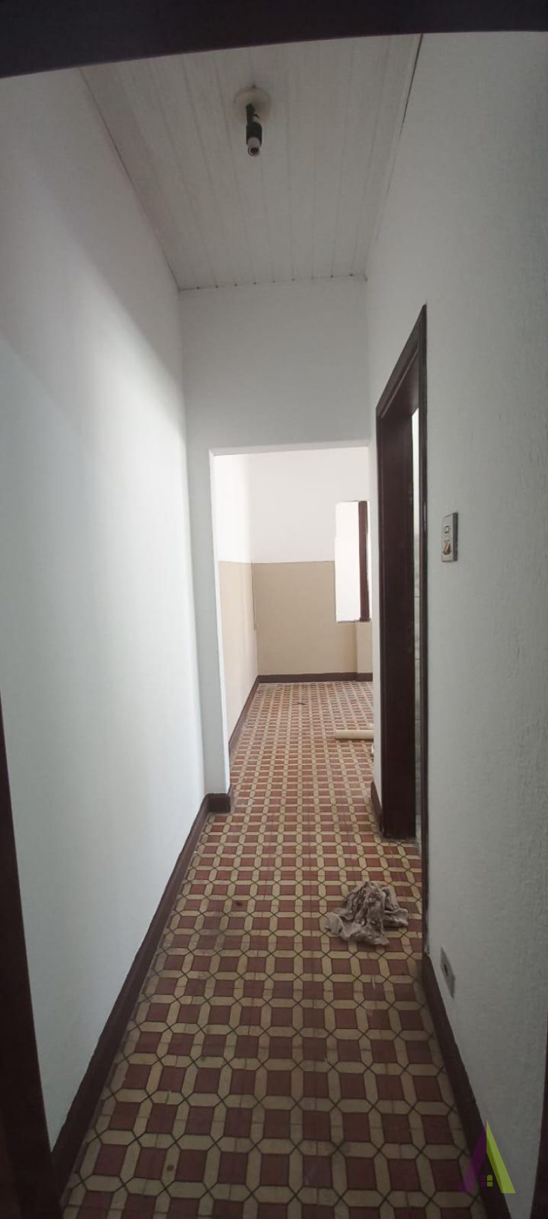 Casa Térrea no Centro de São Roque!