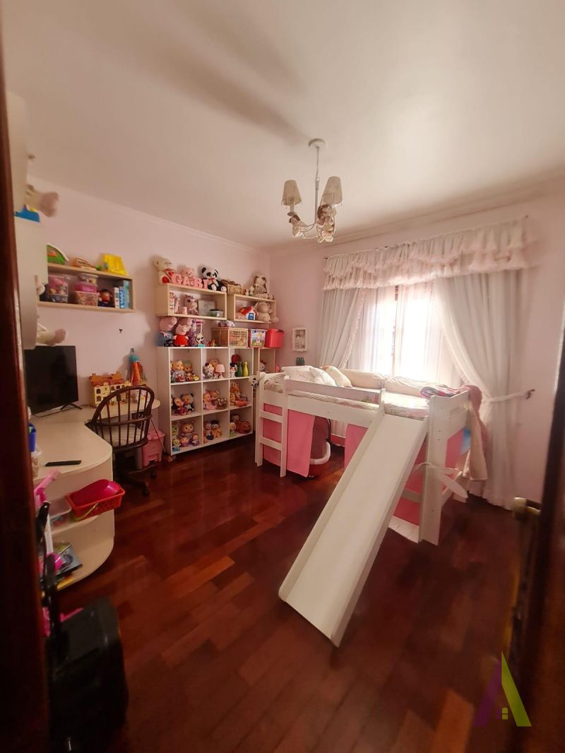 Sobrado de Alto Padrão em Bairro Tradicional de São Roque!