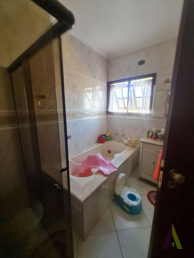 Sobrado de Alto Padrão em Bairro Tradicional de São Roque!