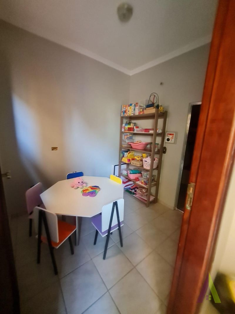 Sobrado de Alto Padrão em Bairro Tradicional de São Roque!