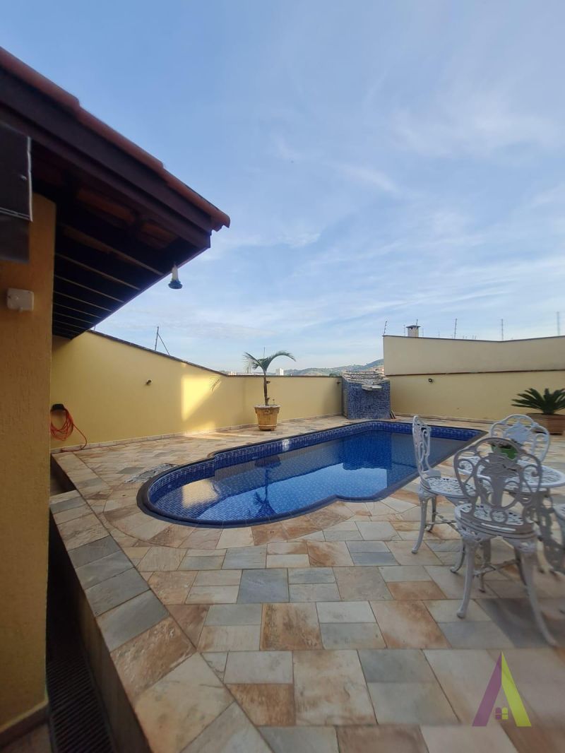 Sobrado de Alto Padrão em Bairro Tradicional de São Roque!