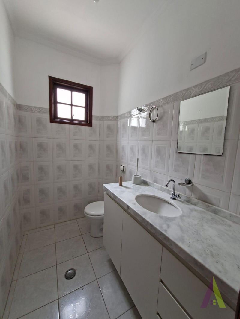 Sobrado em Bairro Tradicional de São Roque!