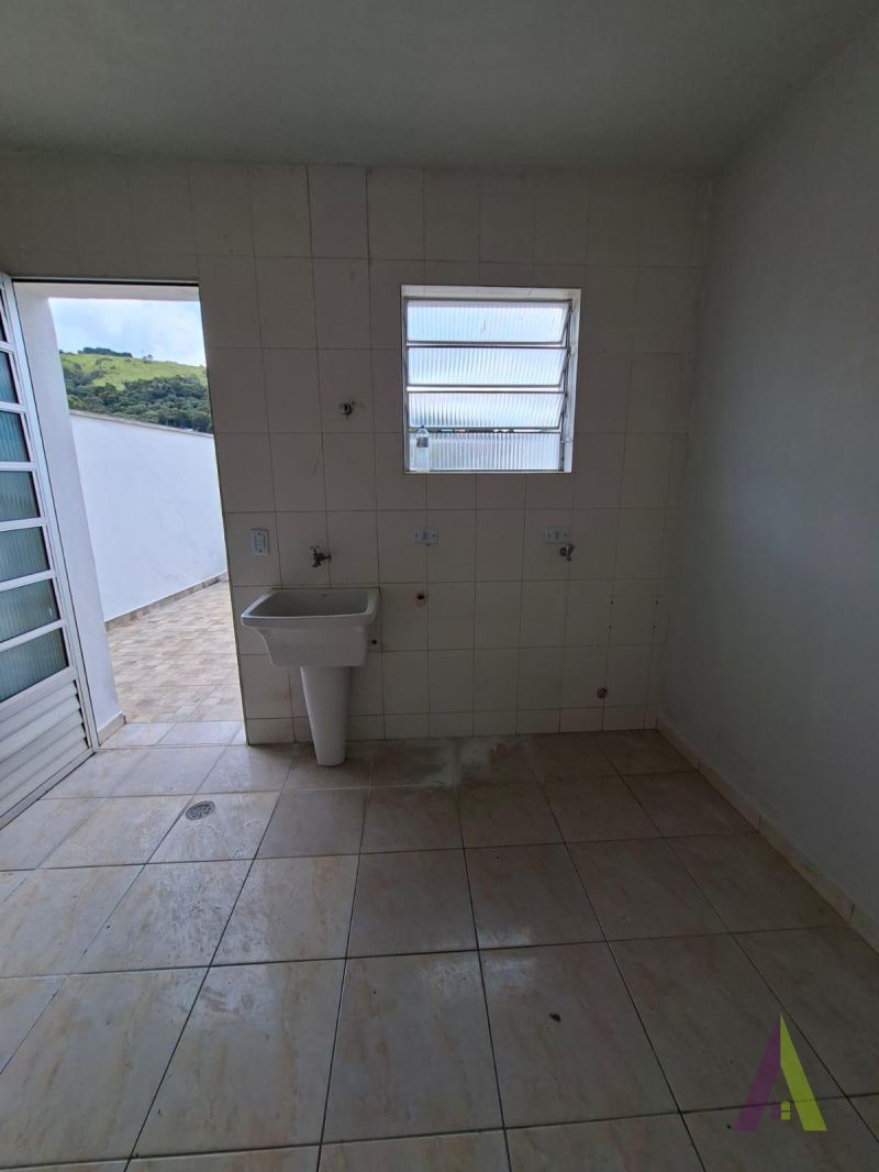 Sobrado em Bairro Tradicional de São Roque!