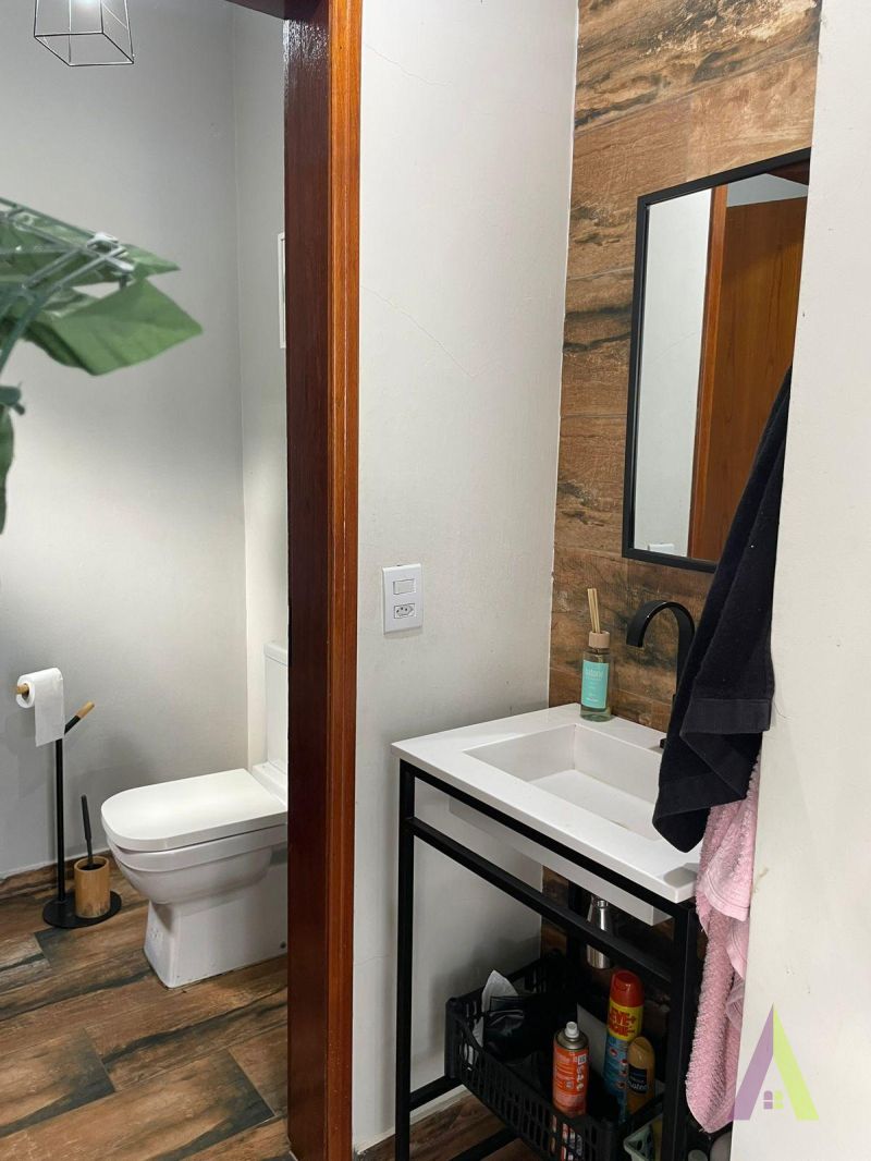  Casa em Condomínio Fechado de Alto Padrão em São Roque!