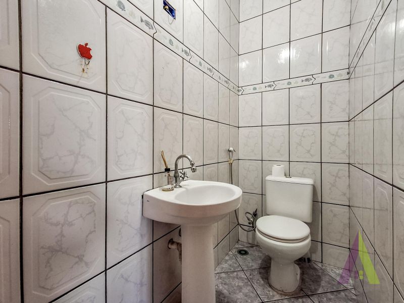 Casa com Terraço Próximo ao Centro de São Roque!