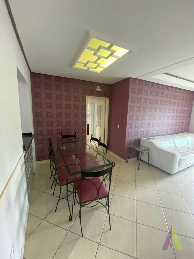 Apartamento Semi  Mobiliado no Centro de São Roque!