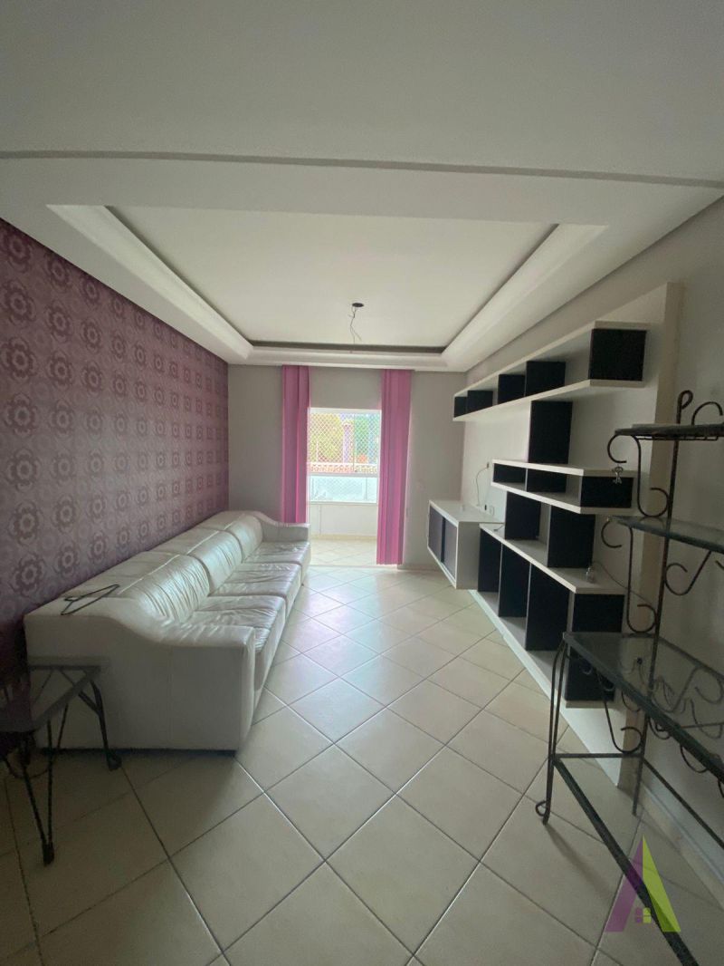 Apartamento Semi  Mobiliado no Centro de São Roque!