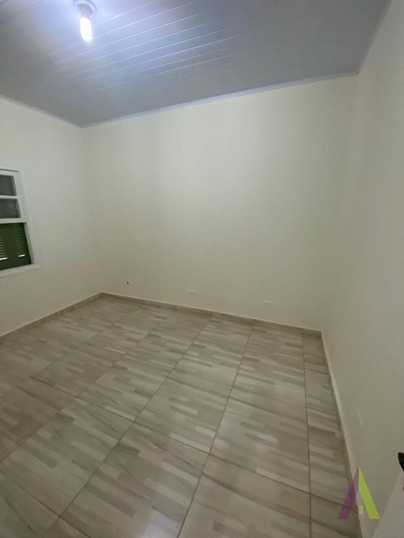 Ponto Comercial no Centro de São Roque! 