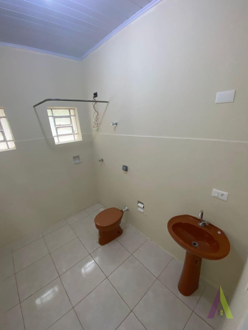 Ponto Comercial no Centro de São Roque! 