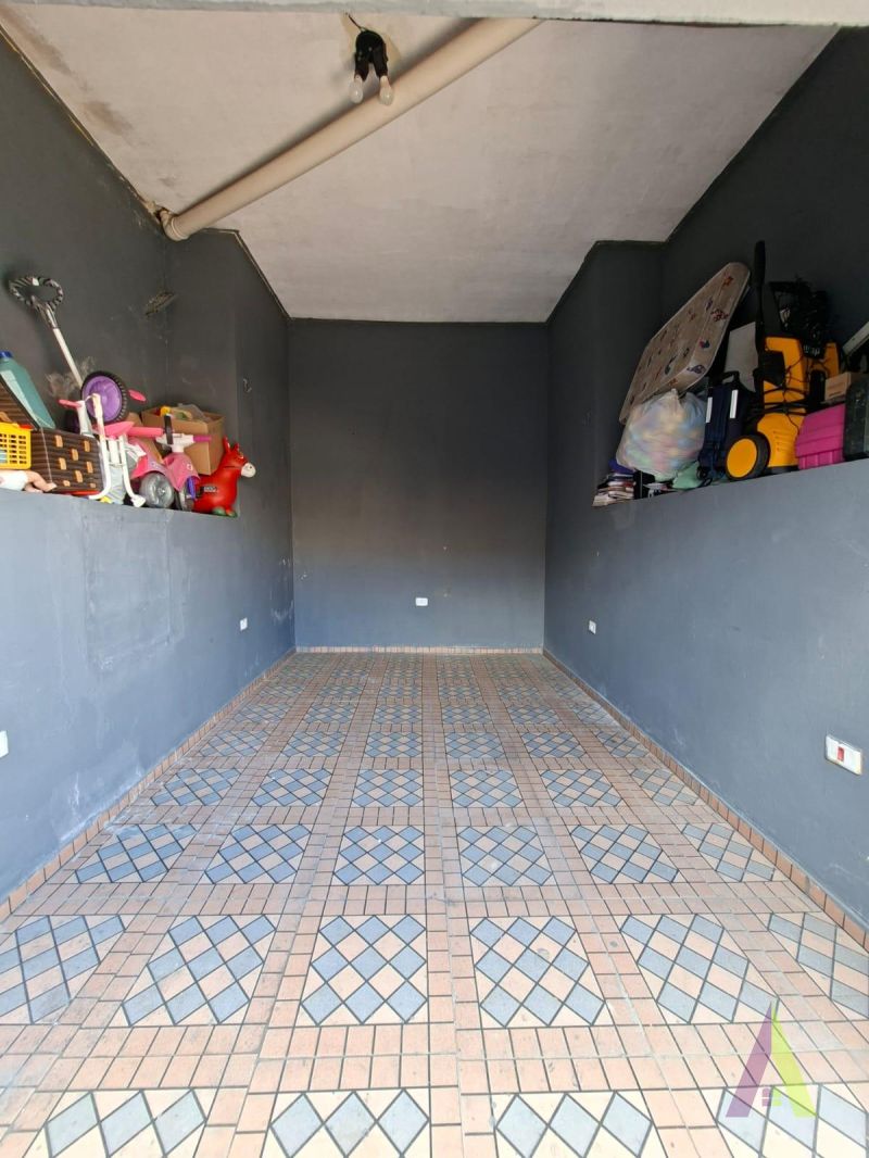 Casa Térrea em Bairro Tradicional de São Roque!