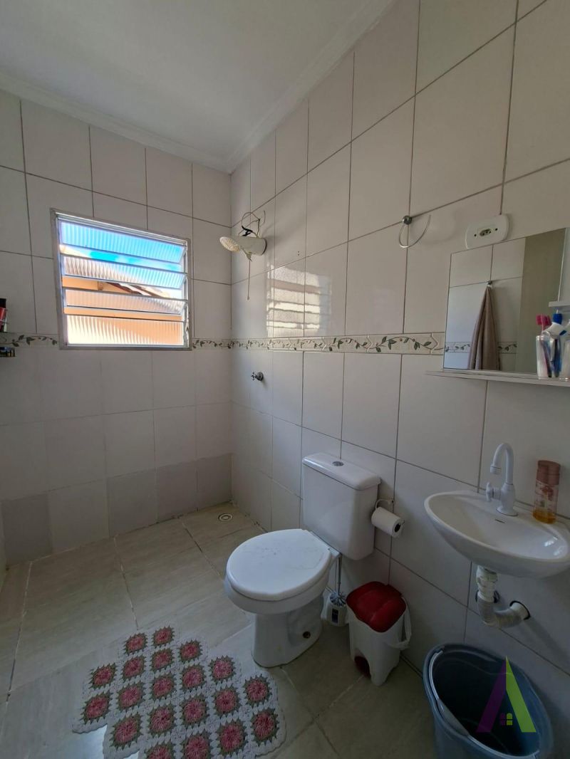 Casa Térrea em Bairro Tradicional de São Roque!