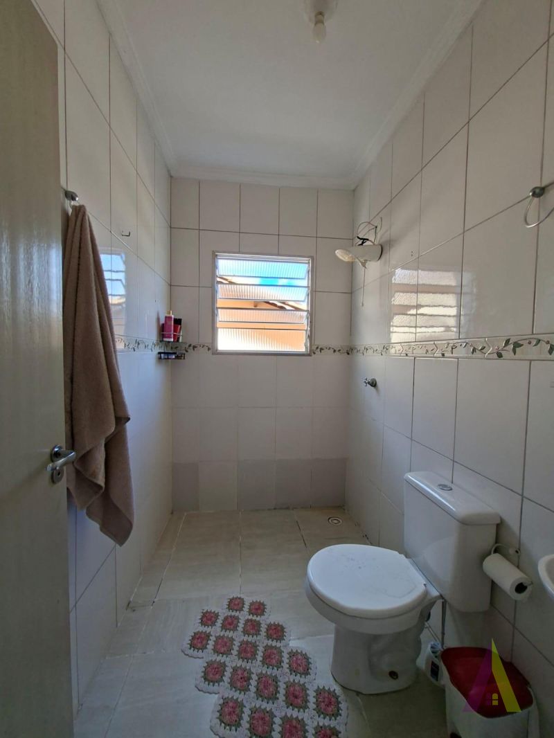 Casa Térrea em Bairro Tradicional de São Roque!