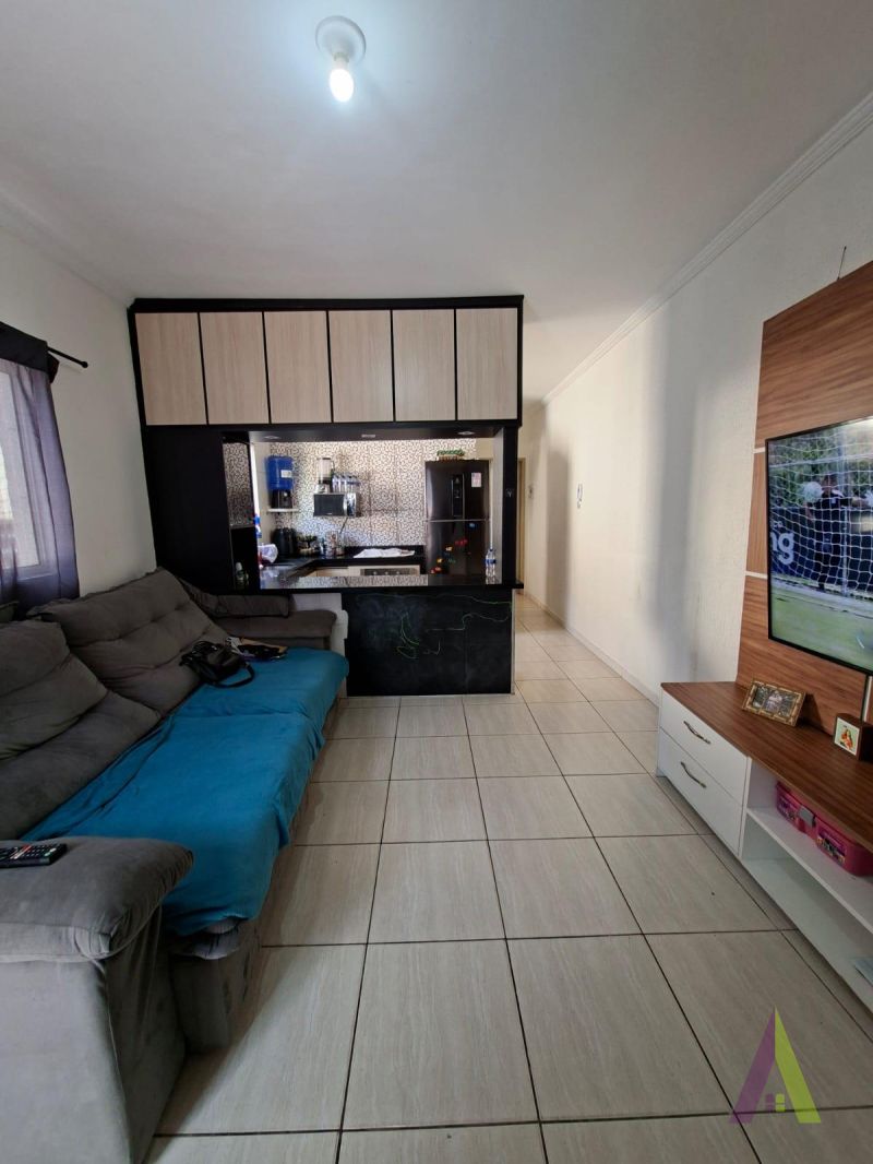 Casa Térrea em Bairro Tradicional de São Roque!