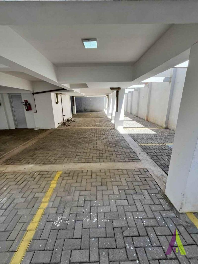 Apartamento com Varanda em Bairro Tradicional de São Roque!