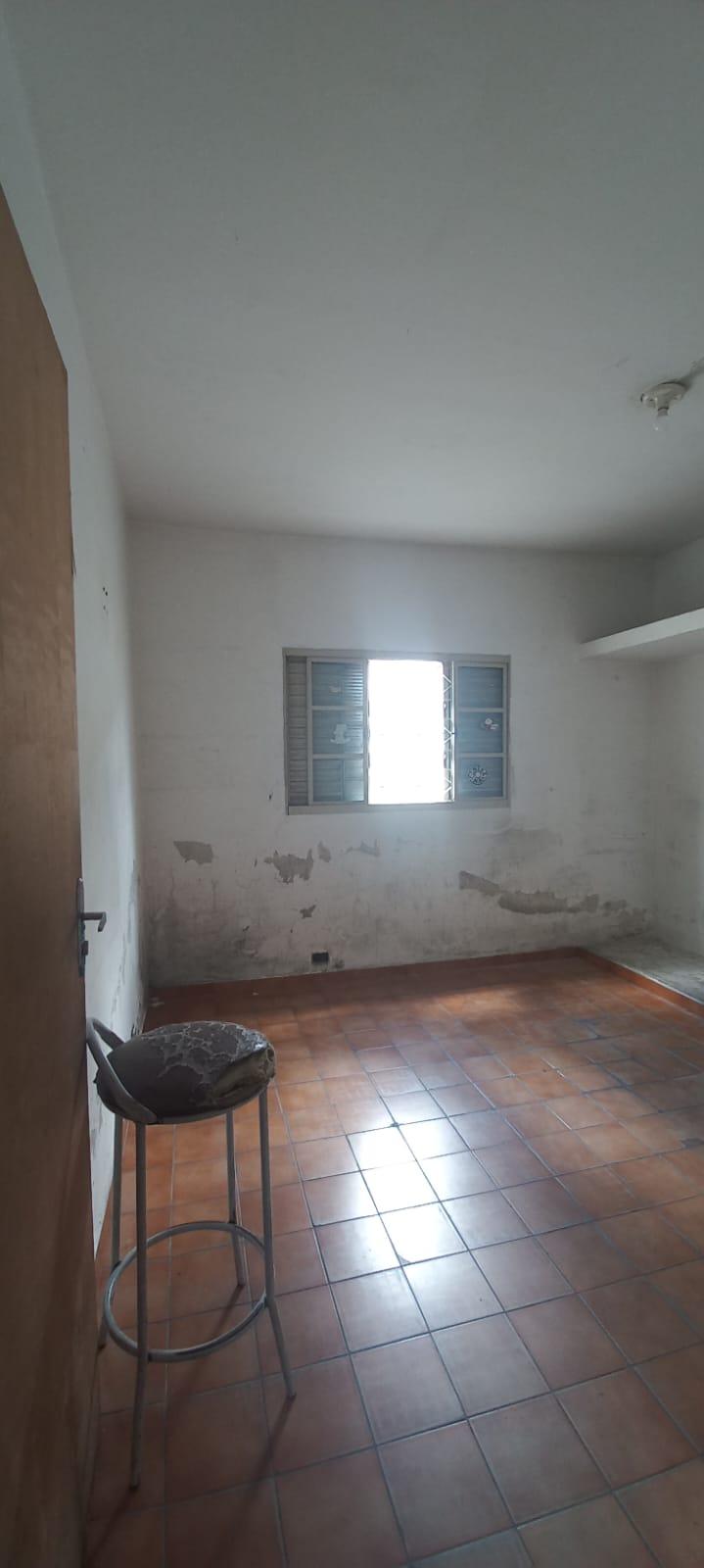 Casa Térrea no Centro de São Roque!