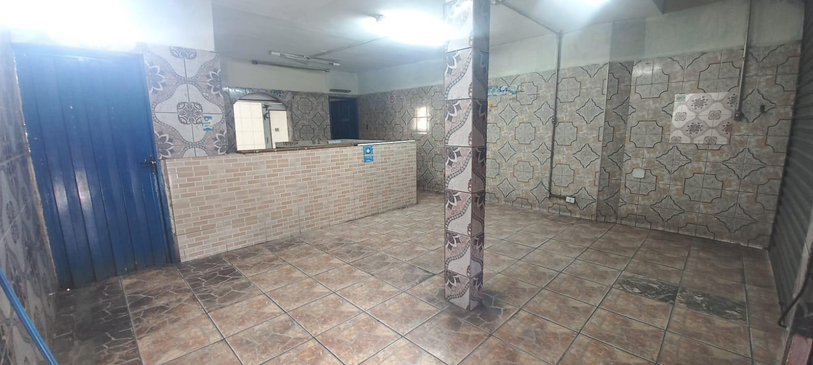 Casa Térrea no Centro de São Roque!