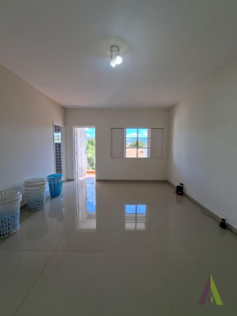 Salas Disponíveis Próximo ao Centro de São Roque!