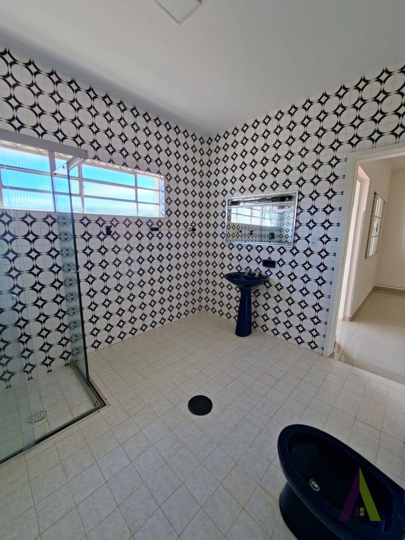 Salas Disponíveis Próximo ao Centro de São Roque!