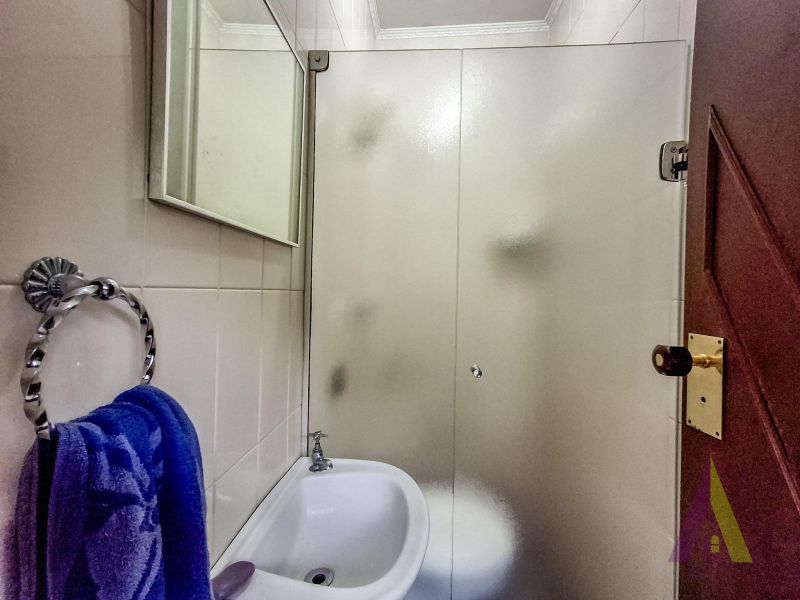 Casa terrea em condominio com excelente localização em São Roque!