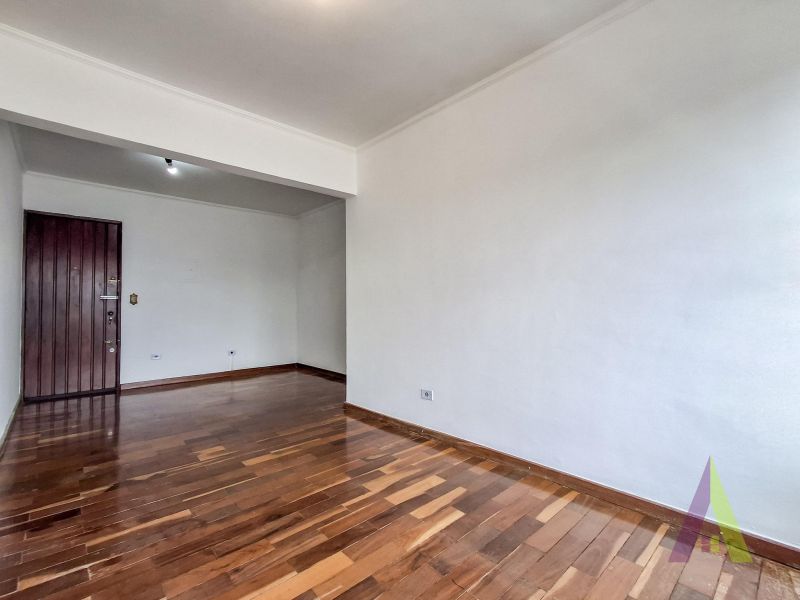 Apartamento Amplo no Centro da Cidade de São Roque!