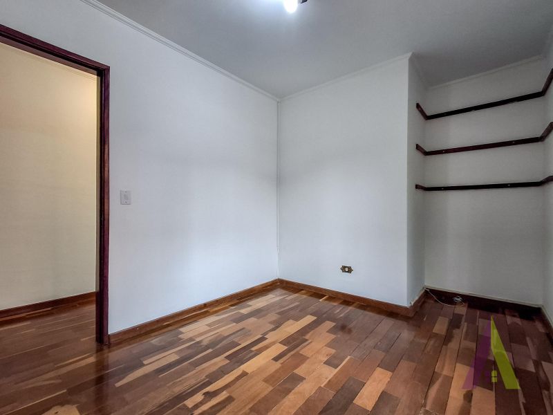 Apartamento Amplo no Centro da Cidade de São Roque!