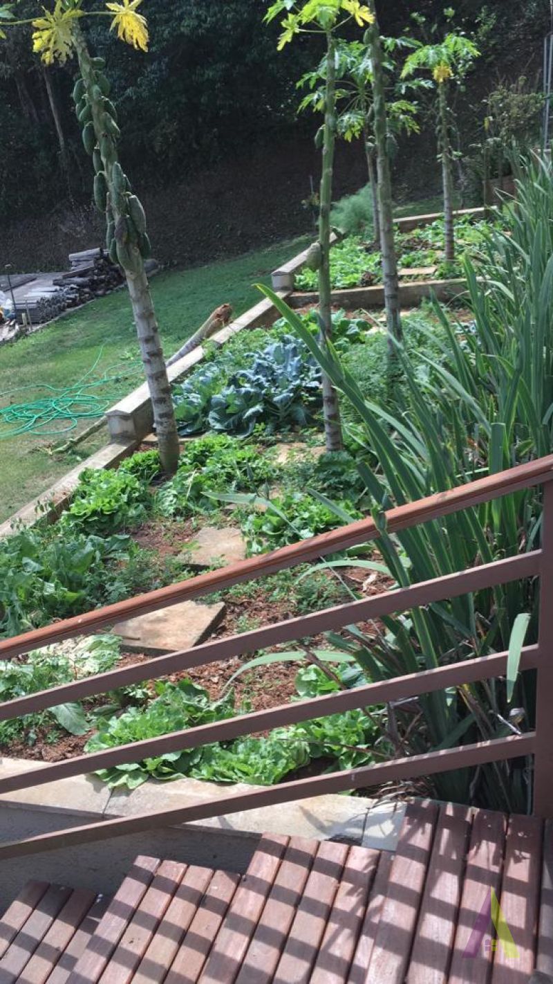 Mansão Magnifica em Condomínio em São Roque! 