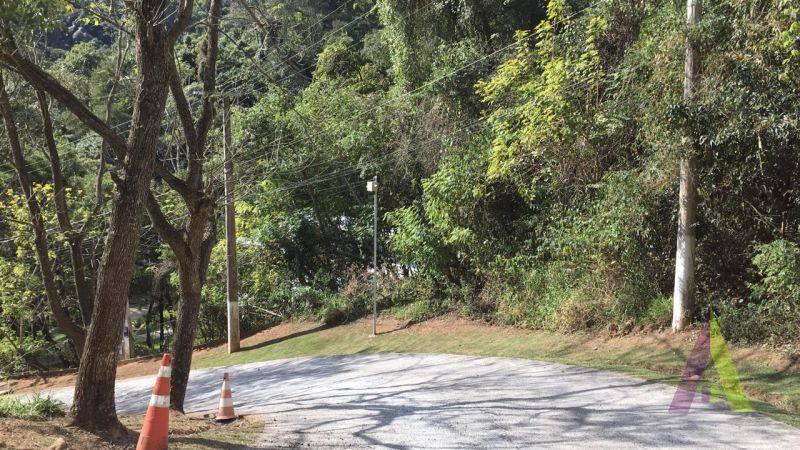 Terreno em Condomínio Fechado em São Roque!