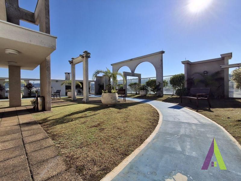 Apartamento com Elevador no Centro de São Roque!