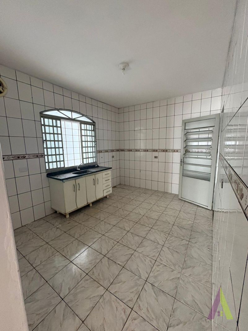 Sobrado com Salão Comercial em Mairinque!