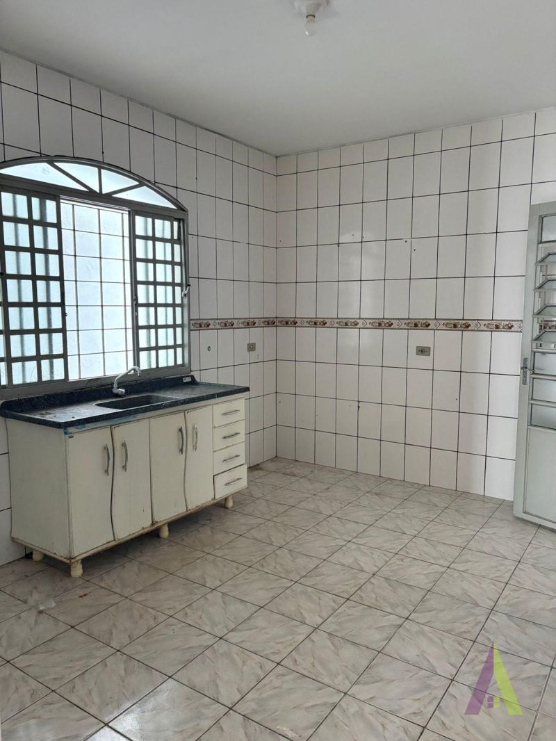 Sobrado com Salão Comercial em Mairinque!