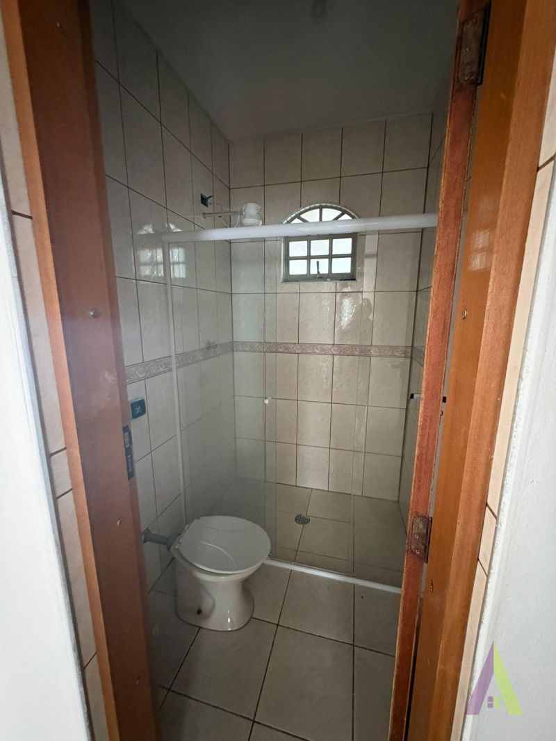 Sobrado com Salão Comercial em Mairinque!