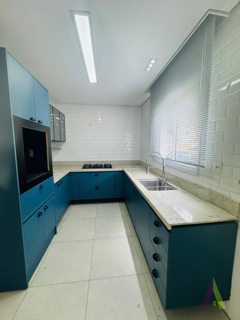 Sobrado em Condomínio Resort de São Roque!