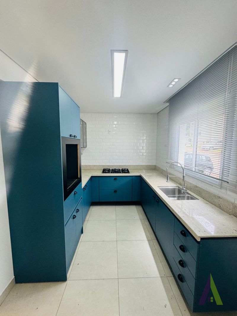 Sobrado em Condomínio Resort de São Roque!