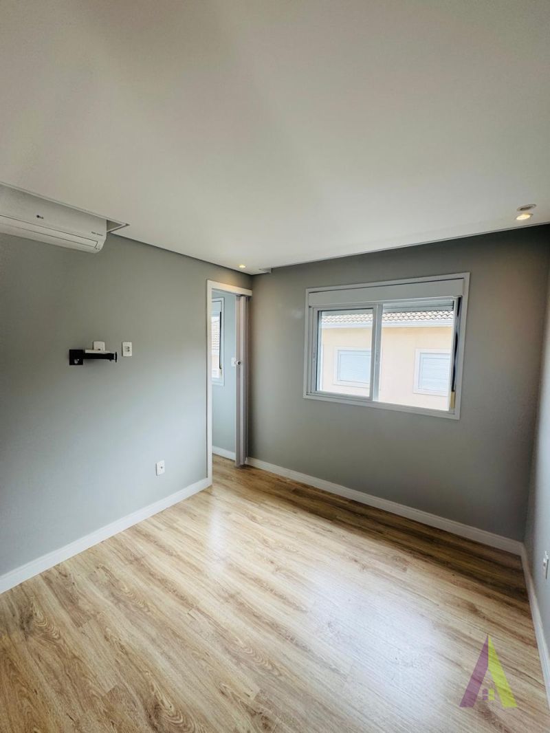 Sobrado em Condomínio Resort de São Roque!