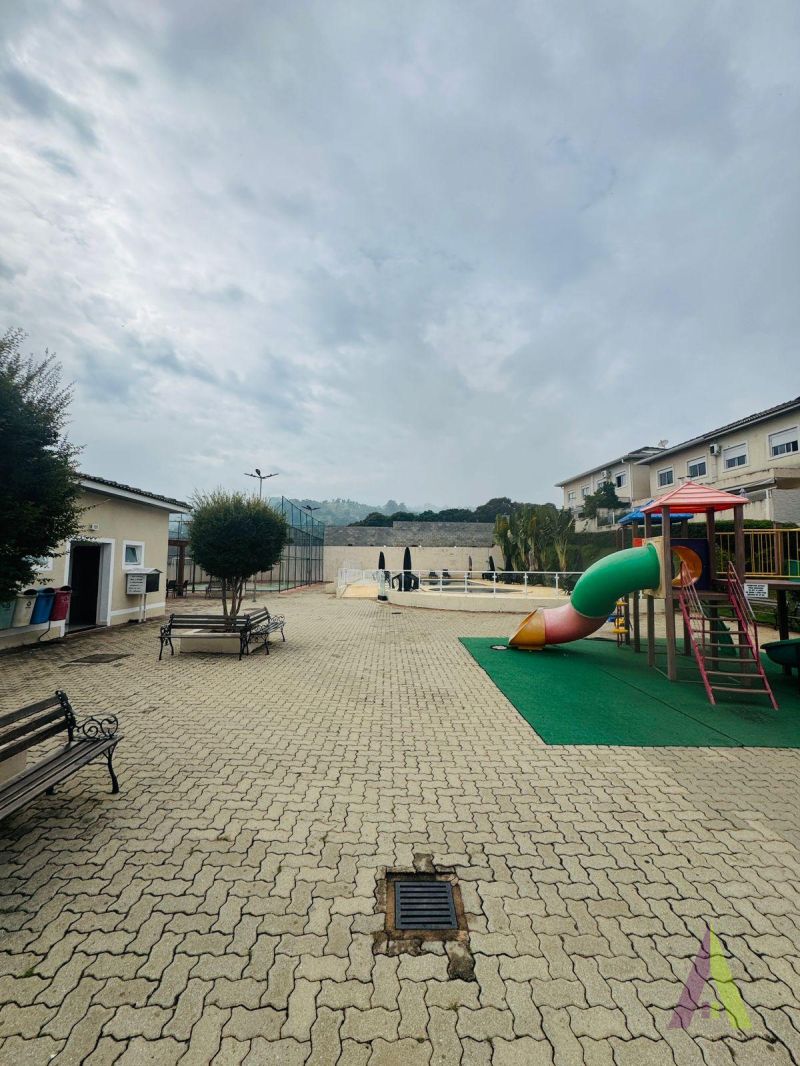 Sobrado em Condomínio Resort de São Roque!